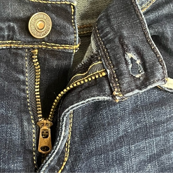 Women’s Abercrombie & Fitch Ankle Length Dark Wash Skinny Jeans Size 6 - Picture 6 of 14